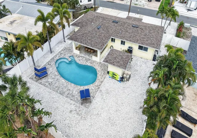 3rd image of 517 39Th Ave, St Pete Beach, FL 33706 | MLS# TB8495851
