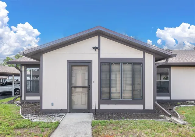 Homes for sale in Zephyrhills, FL | 37730 Alissa Dr, Zephyrhills, FL 33542 | MLS# W7884694