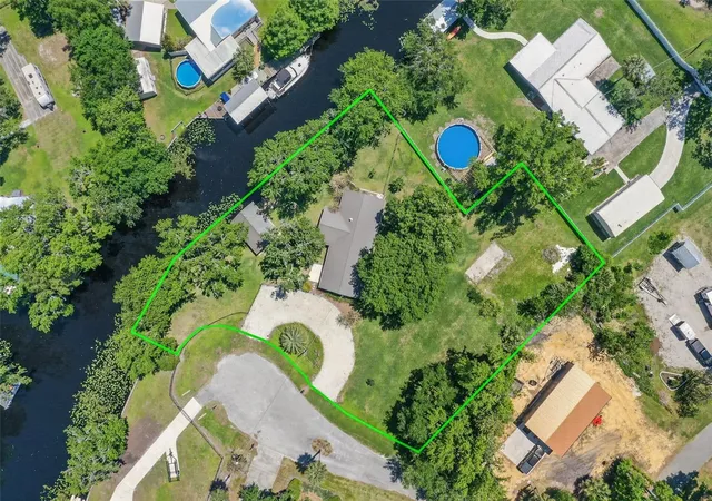Photo 1 of Single family home for sale at 137 & 135 Riverside Dr, Satsuma, FL 32189 | MLS# FC317610 | Listing updated on 2026-08-30