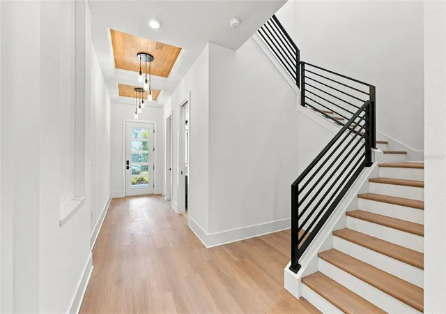 Photo 4 of Single family home for sale at 5407 S Elkins Ave, Tampa, FL 33611 | MLS# TB8495868 | Listing updated on 2026-09-30