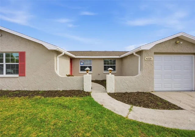 Photo 3 of Single family home for sale at 6225 Westport Dr, Port Richey, FL 34668 | MLS# TB8495891 | Listing updated on 2026-10-20