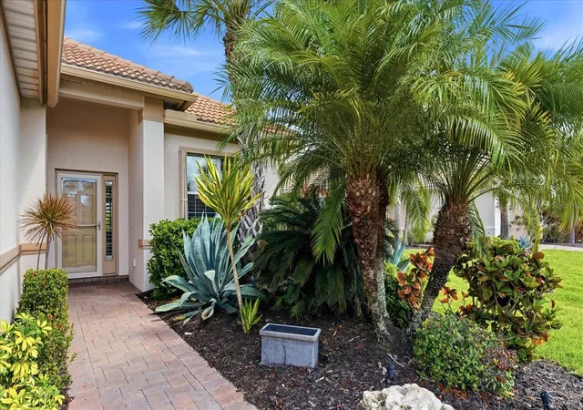 Photo 4 of House for sale at 13177 Creekside Ln, Port Charlotte, FL 33953 | MLS# D6146977 | Listing updated on 2026-09-15