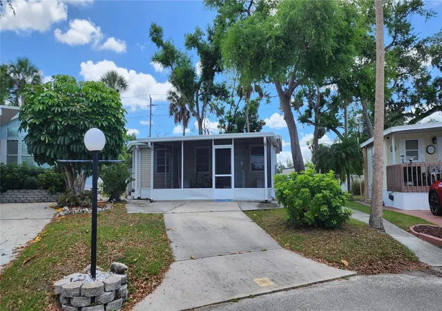 1st image of 3333 26Th Ave E #5, Bradenton, FL 34208 | MLS# A4689460