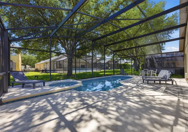 Photo 3 of Single family home for sale at 2721 Lido Key Dr, Kissimmee, FL 34747 | MLS# O6397773 | Listing updated on 2026-10-15