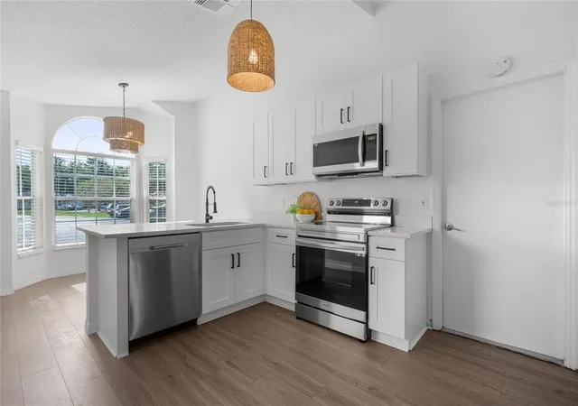 4th image of 239 Panorama Dr, Winter Springs, FL 32708 | MLS# O6397776