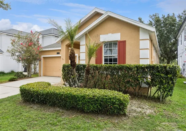 Photo 2 of Single family home for sale at 4627 Blue Major Dr, Windermere, FL 34786 | MLS# O6397778 | Listing updated on 2026-09-04