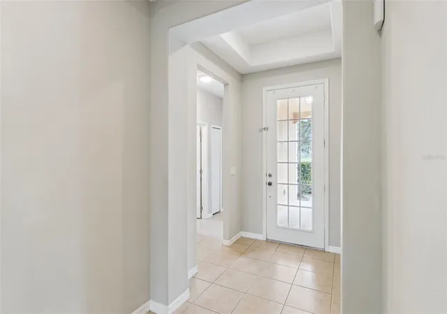 Photo 3 of Single family home for sale at 4627 Blue Major Dr, Windermere, FL 34786 | MLS# O6397778 | Listing updated on 2026-09-04