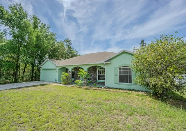Photo 3 of Single family home for sale at 6283 Lorraine Ln, Spring Hill, FL 34608 | MLS# TB8495939 | Listing updated on 2026-08-05