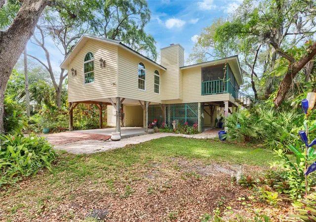 3rd image of 420 HANBY STREET, Crystal Beach, FL 34681 | MLS# TB8495958