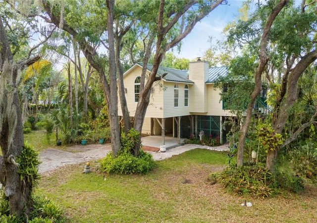 2nd image of 420 Hanby Street, Crystal Beach, FL 34681 | MLS# TB8495958