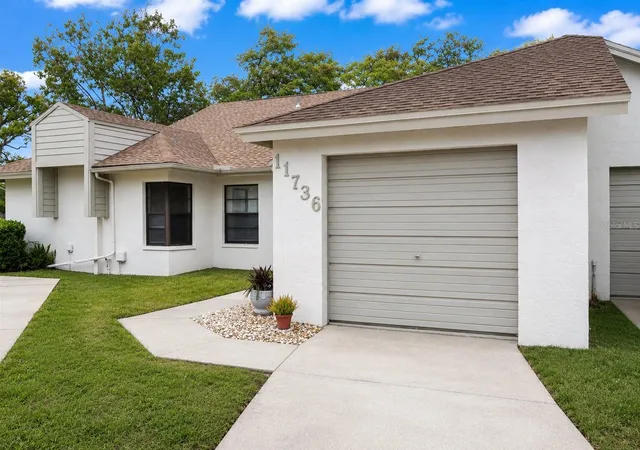 Photo 2 of Single family home for sale at 11736 Rolling Pine Ln, Port Richey, FL 34668 | MLS# TB8495959 | Listing updated on 2026-10-01