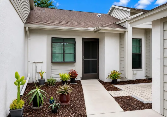 Photo 3 of Single family home for sale at 11736 Rolling Pine Ln, Port Richey, FL 34668 | MLS# TB8495959 | Listing updated on 2026-10-01