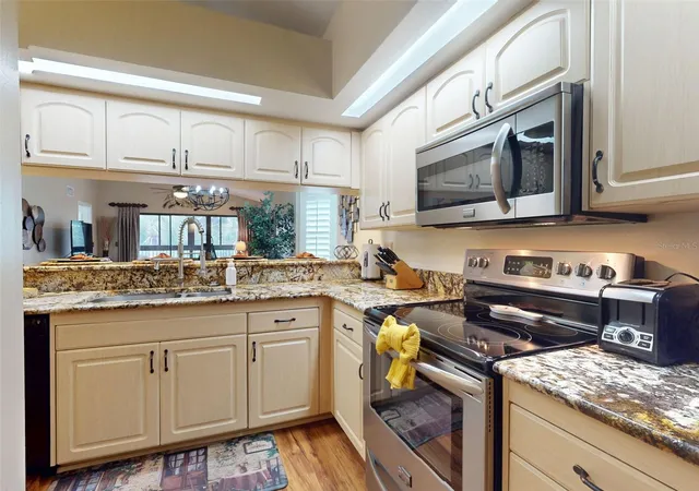 Listing Photo 5 - Condo for sale in building located at 402 Bouchelle Dr, New Smyrna Beach, FL 32169 - Unit #206