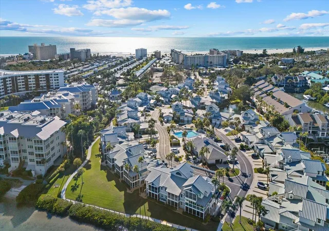 Homes for sale in Sarasota, FL | 1332 Siesta Bayside Drive, Sarasota, FL 34242 | Houzeo