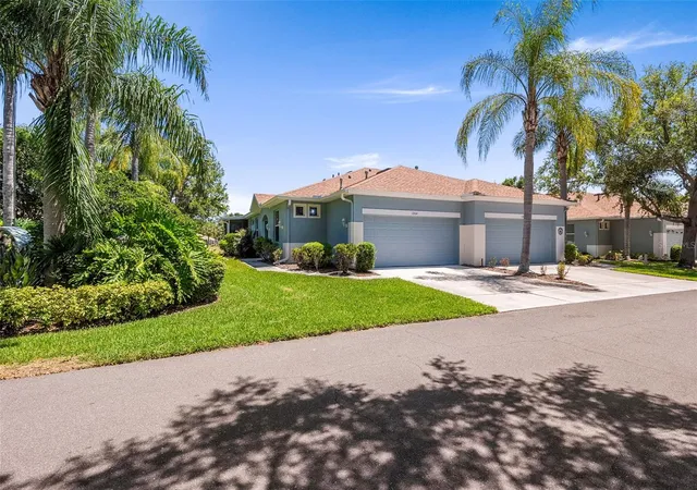 5th image of 1204 Huntington Grns Dr, SUN CITY CENTER, FL 33573