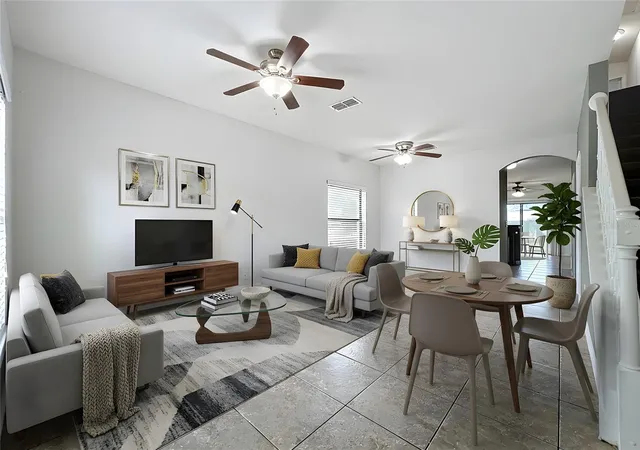 Photo 4 of Townhouse for sale at 1360 Windsor Lake Cir, Sanford, FL 32773 | MLS# O6397870 | Listing updated on 2026-09-15