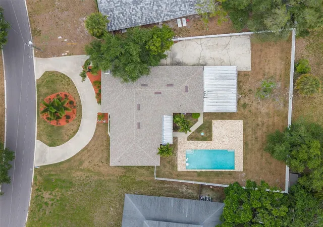 36th image of 125 Carlyle Dr, Palm Harbor, FL 34683 | MLS# TB8496063