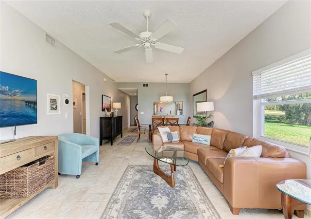 5th image of 9620 Clb S Cir, Sarasota, FL 34238