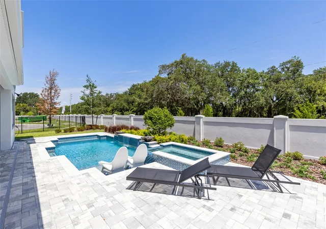 Homes for sale in Orlando, FL | 16603 Lone Oak Circle, Orlando, FL 32832 | MLS# O6397881