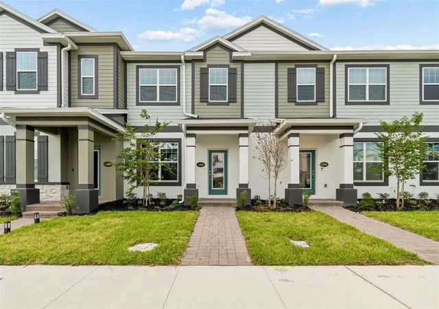 Photo 2 of Townhouse for sale at 1402 Mount Royal Dr, Saint Cloud, FL 34771 | MLS# O6397886 | Listing updated on 2026-07-07