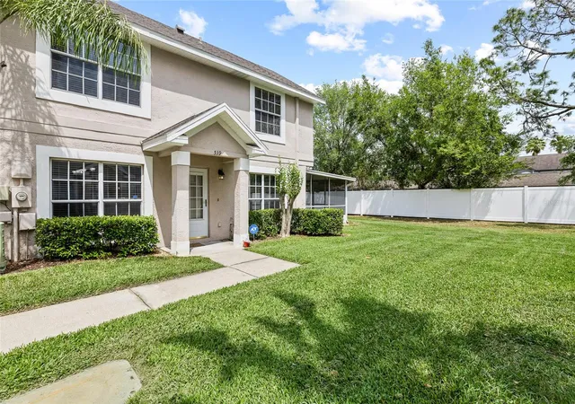 2nd image of 539 Kensington Lake Cir, Brandon, FL 33511 | MLS# TB8496093