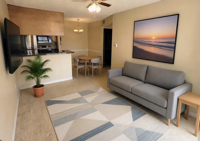 2nd image of 302 Lake Parsons Grn #102, Brandon, FL 33511 | MLS# TB8496097