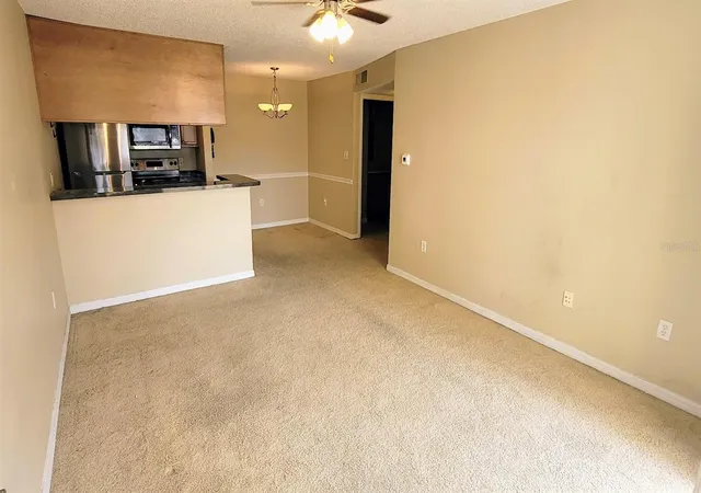3rd image of 302 Lake Parsons Grn, BRANDON, FL 33511