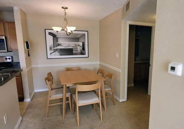 4th image of 302 Lake Parsons Grn, BRANDON, FL 33511