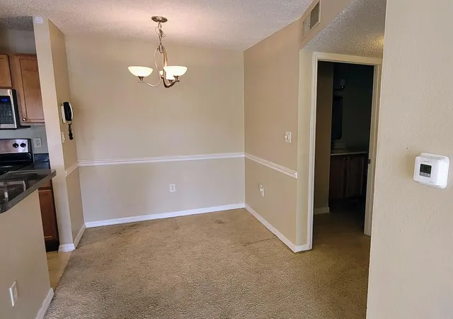 5th image of 302 Lake Parsons Grn, BRANDON, FL 33511
