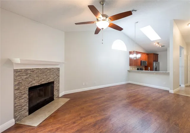 3rd image of 1696 Chatham Cir, Apopka, FL 32703 | MLS# O6397898