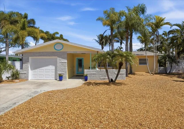 Homes for sale in Gulfport, FL | 3014 58th St S, Gulfport, FL 33707 | MLS# TB8496120