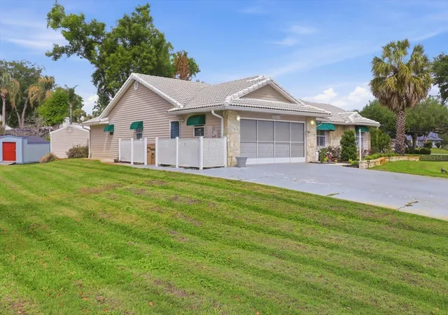Homes for sale in Leesburg, FL | 35103 Riverside Ct, Leesburg, FL 34788 | MLS# TB8496147