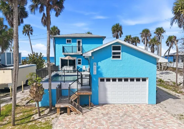 Photo 3 of Single family home for sale at 4074 N Beach Rd, Englewood, FL 34223 | MLS# D6146985 | Listing updated on 2026-06-22