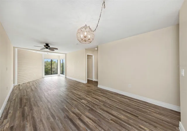 Photo 4 of Townhouse for sale at 1500 Sunset Rd #F7, Tarpon Springs, FL 34689 | MLS# W7884710 | Listing updated on 2026-09-16