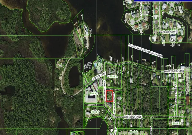Photo 1 of Land for sale at 7814 Fischer Dr, Port Richey, FL 34668 | MLS# W7884712 | Listing updated on 2026-06-26