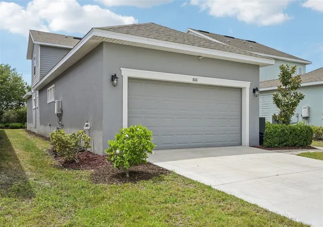 Photo 2 of Single family home for sale at 806 Winterside Dr, Apollo Beach, FL 33572 | MLS# TB8496227 | Listing updated on 2026-08-28