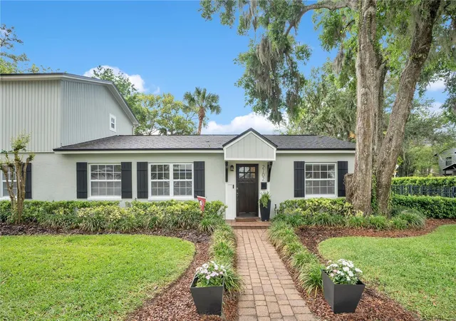 Homes for sale in Winter Park, FL | 2702 Parkland Dr, Winter Park, FL 32789 | MLS# O6397997