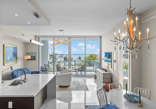 3rd image of 1155 N Gulfstream Ave #306, Sarasota, FL 34236 | MLS# A4689553
