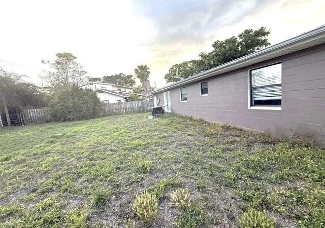 7th image of 5740 65th Ter N, Pinellas Park, FL 33781 | MLS# TB8496249