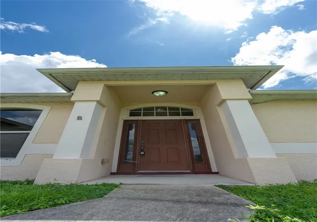 3rd image of 4129 Ne 19Th Pl, Cape Coral, FL 33909 | MLS# O6398018