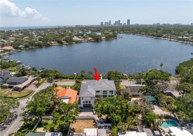 2nd image of 337 Coffee Pot Dr Ne, St Petersburg, FL 33704 | MLS# TB8496270