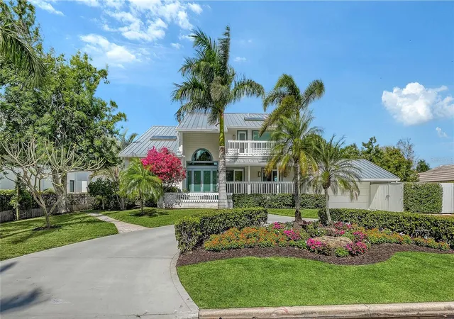 2nd image of 476 Meadow Lark Dr, Sarasota, FL 34236 | MLS# A4689563