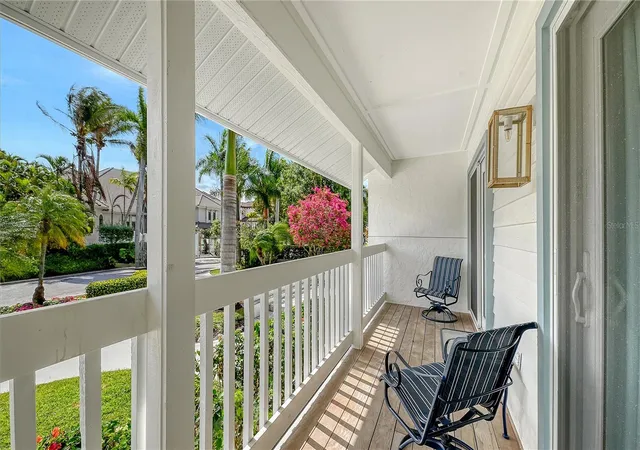 4th image of 476 Meadow Lark Dr, Sarasota, FL 34236 | MLS# A4689563