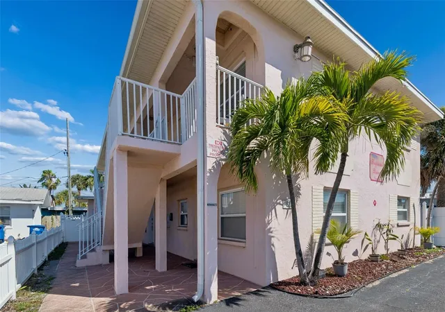 Homes for sale in St. Pete Beach, FL | 525 73Rd Ave, St. Pete Beach, FL 33706