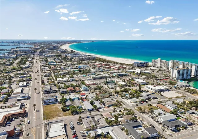 2nd image of 525 73Rd Ave, ST PETE BEACH, FL 33706