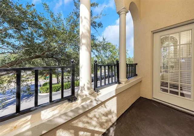 Photo 3 of Townhouse for sale at 612 105th Terrace N, Saint Petersburg, FL 33716 | MLS# TB8496308 | Listing updated on 2026-10-16