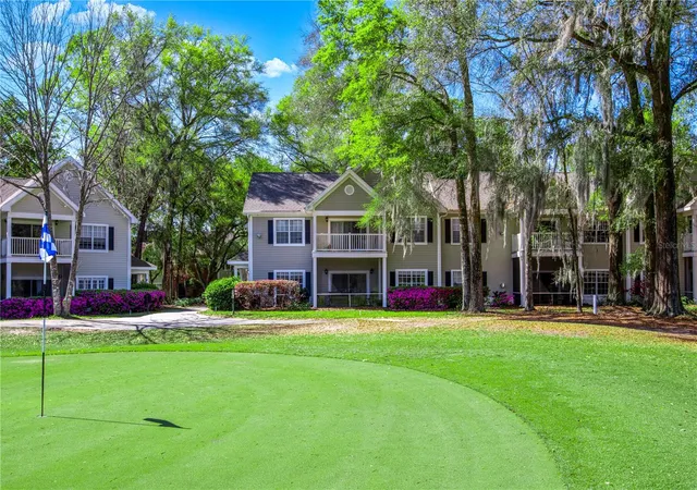 2nd image of 10000 Sw 52Nd Ave #124, Gainesville, FL 32608 | MLS# GC539339