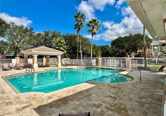 Listing Photo 3 - Condo for sale in building located at 13536 Turtle Marsh Loop, Orlando, FL 32837 - Unit #532
