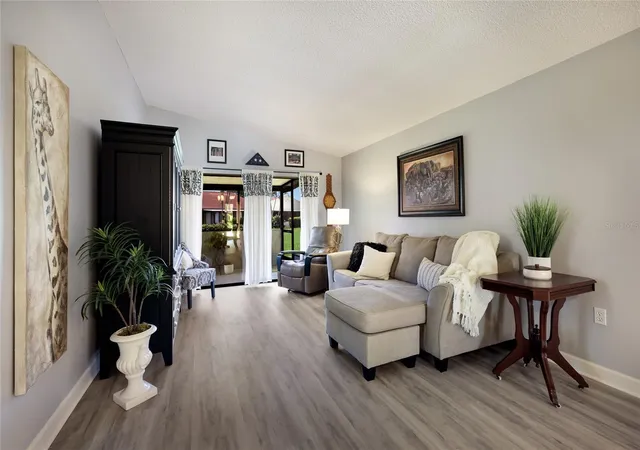 5th image of 1218 56Th St W, BRADENTON, FL 34209