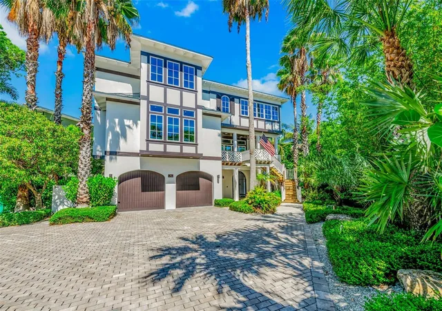 2nd image of 103 Park Ave, Anna Maria, FL 34216 | MLS# A4689581